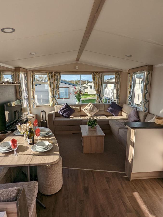 Sleeps 6 Modern And Bright Caravan Littlesea Haven Weymouth Hotel Екстериор снимка